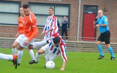 Doelman Klotz dirigeert Arnhemia naar hun eerste overwinning